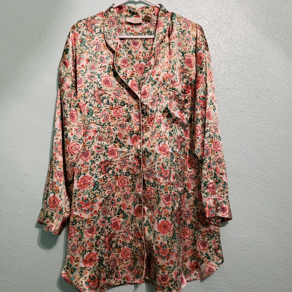 Victoria's Secret vintage night gown/shirt Large